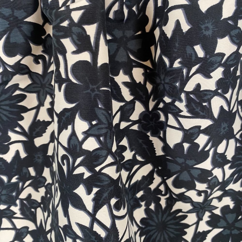 NWT Frenchi Skirt in Floral Print - Picture 3 of 9